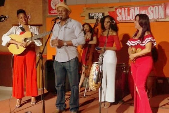 La noche de Morena Son﻿