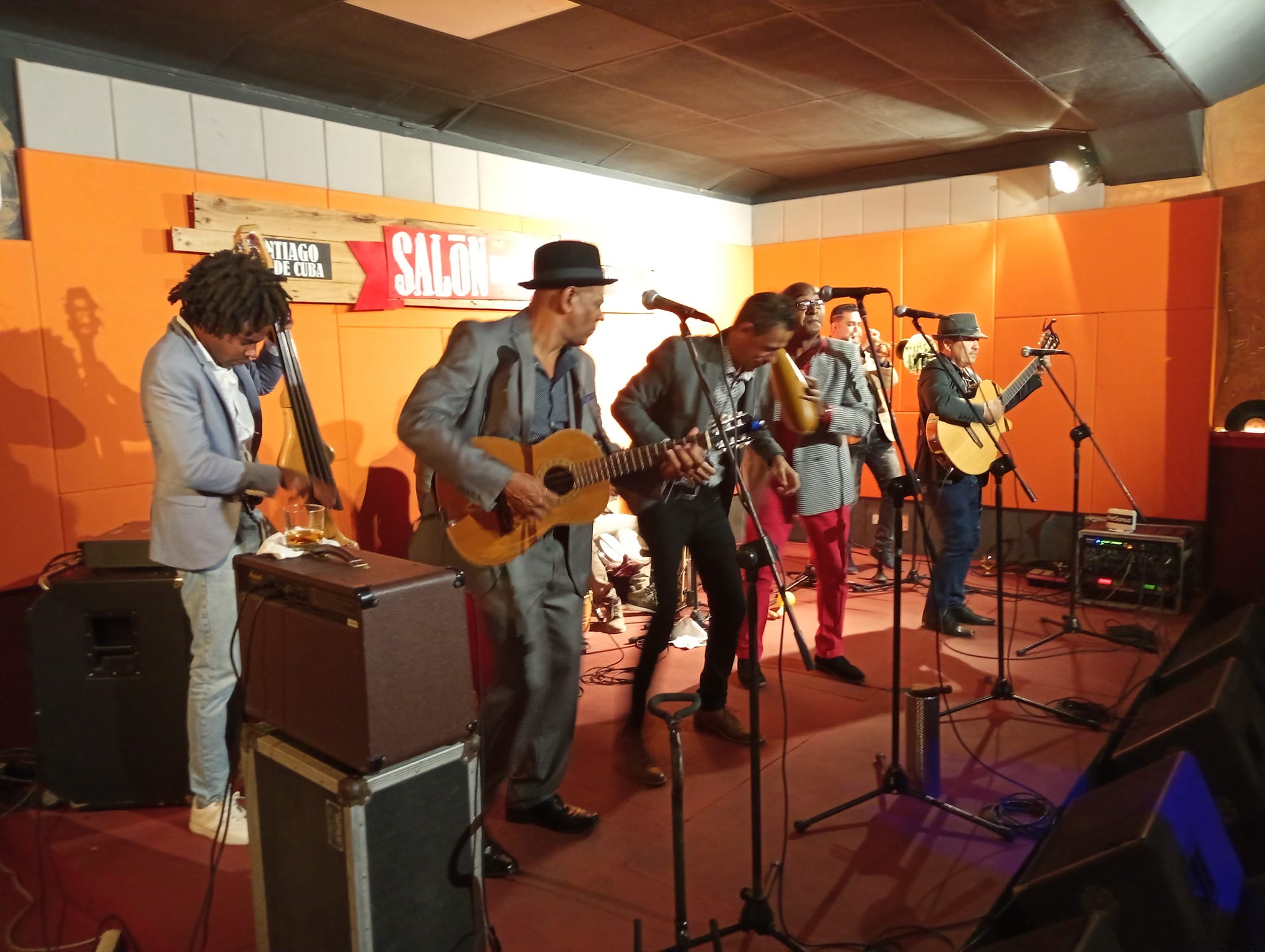 El Septeto Santiaguero se presenta los sábados en el Salón del Son