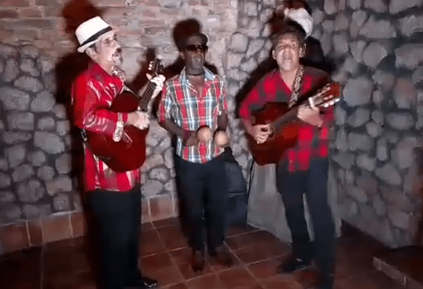 El Trio Romance se presenta en el Restaurante el Morro