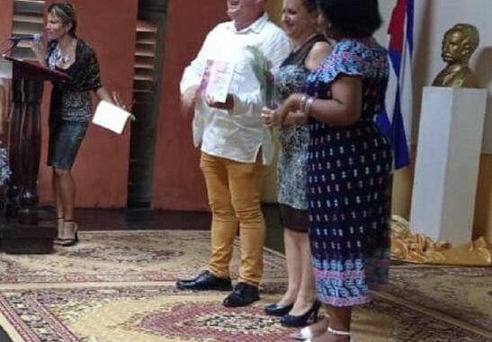 Sindicato Nacional de la Cultura distingue a biblioteca de Santiago de Cuba