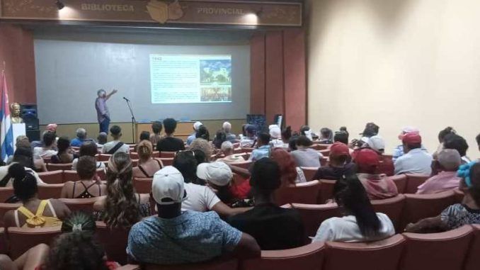 Mucha asistencia en el coloquio «Son Cubano» del MatamoroSon