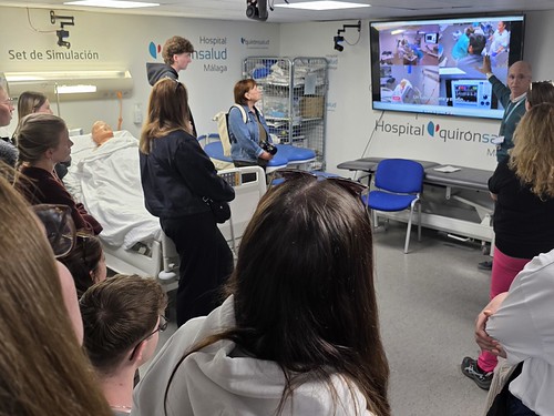 Estudiantes de Enfermería austriacos visitan el Hospital Quirónsalud Málaga Estudiantes de Enfermería austriacos visitan el Hospital Quirónsalud Málaga