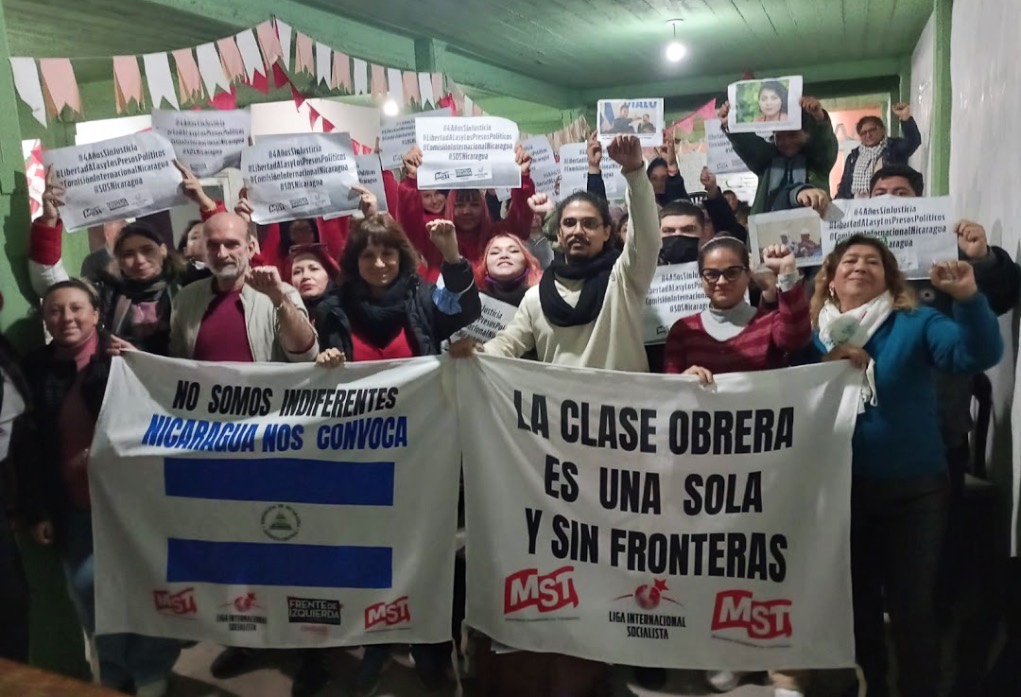 Militantes de Alternativa Anticapitalista de Nicaragua y la Liga Internacional Socialista
