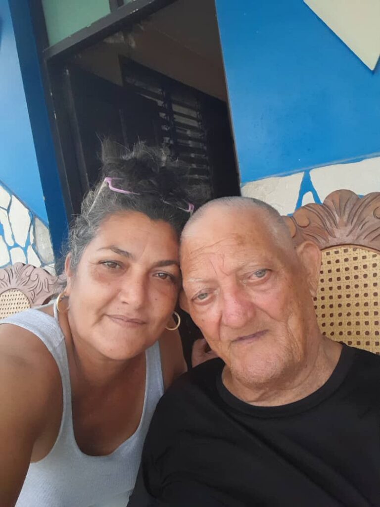 Karen y su padre / Foto de cortesía