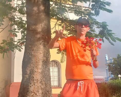 Alexander Díaz Rodríguez: «Soy un ermitaño y mi madre murió sola»