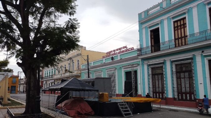 La rutina de lo oscuro. Otra caída del SEN