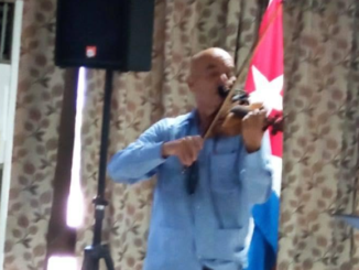 José Carlos Puente celebra en Santiago de Cuba seis años de ‘JC El Violín Trovadoresco’﻿