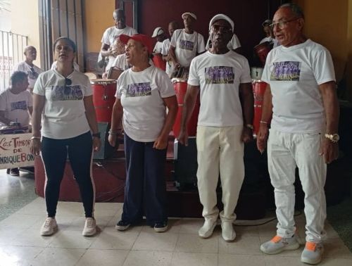 Celebrando 65 Años de Ritmos y Tradición: Los Tambores de Enrique Bonne